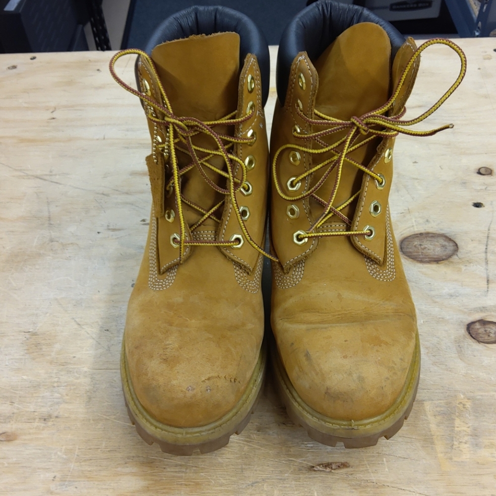 Timberlands wheat boots 6in